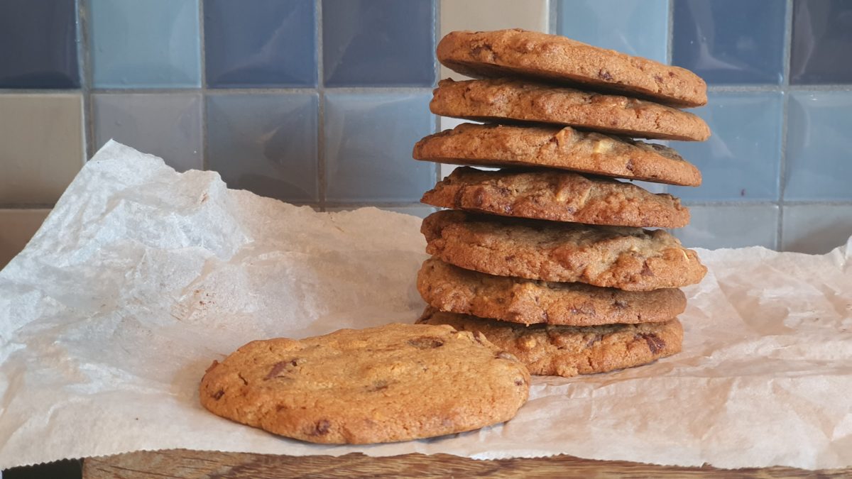 Verdens bedste cookies med mandelsmør og chokolade